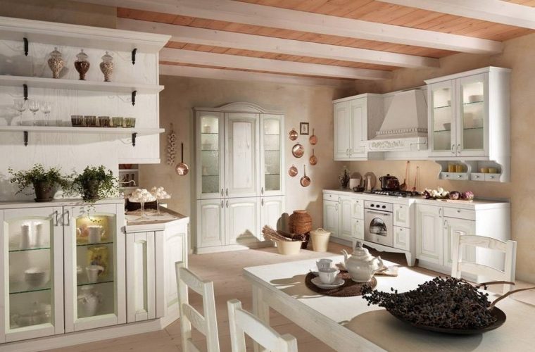 cucina usata classica biancha arredamento casa