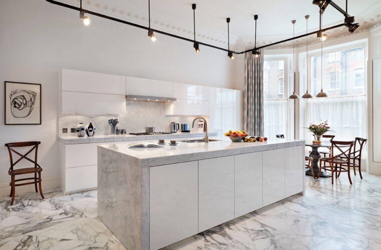 top cucina marmo montaggio installazione prezzo costo